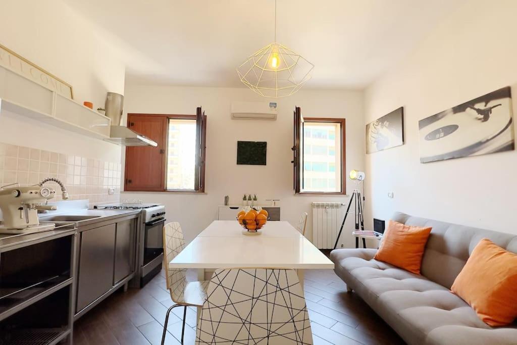 Molo Five Apartment Palermo Exterior photo